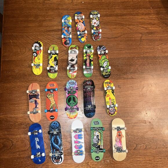 Handboards By Tech Deck Lot of 18 Performance Mystery Ac/Dc - Picture 1 of 10